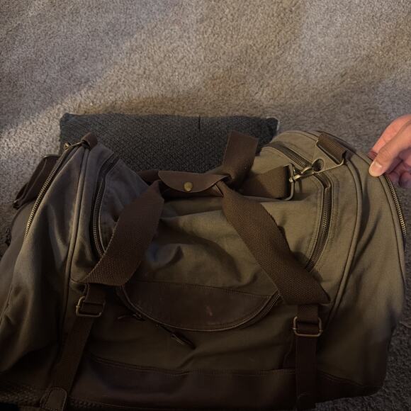 Vintage Marlboro 2004 Carryall Bag Brown ( with shoulder strap) - Picture 1 of 5